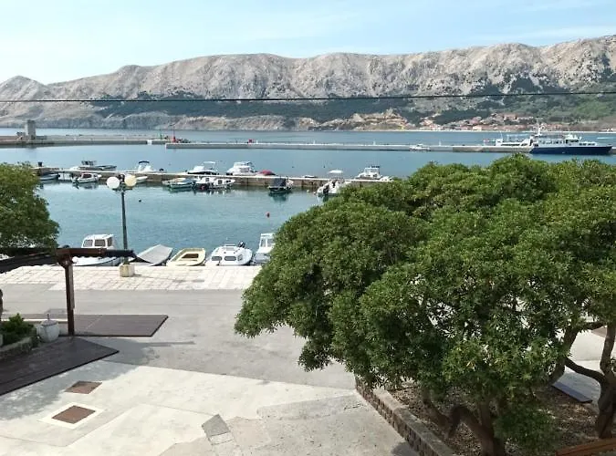 アパート Dorcic *